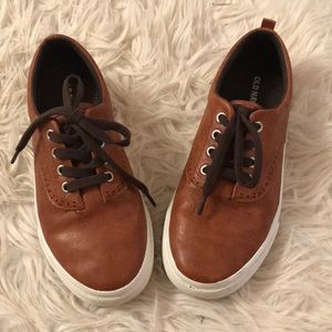 Old Navy brown faux leather sneaker 4